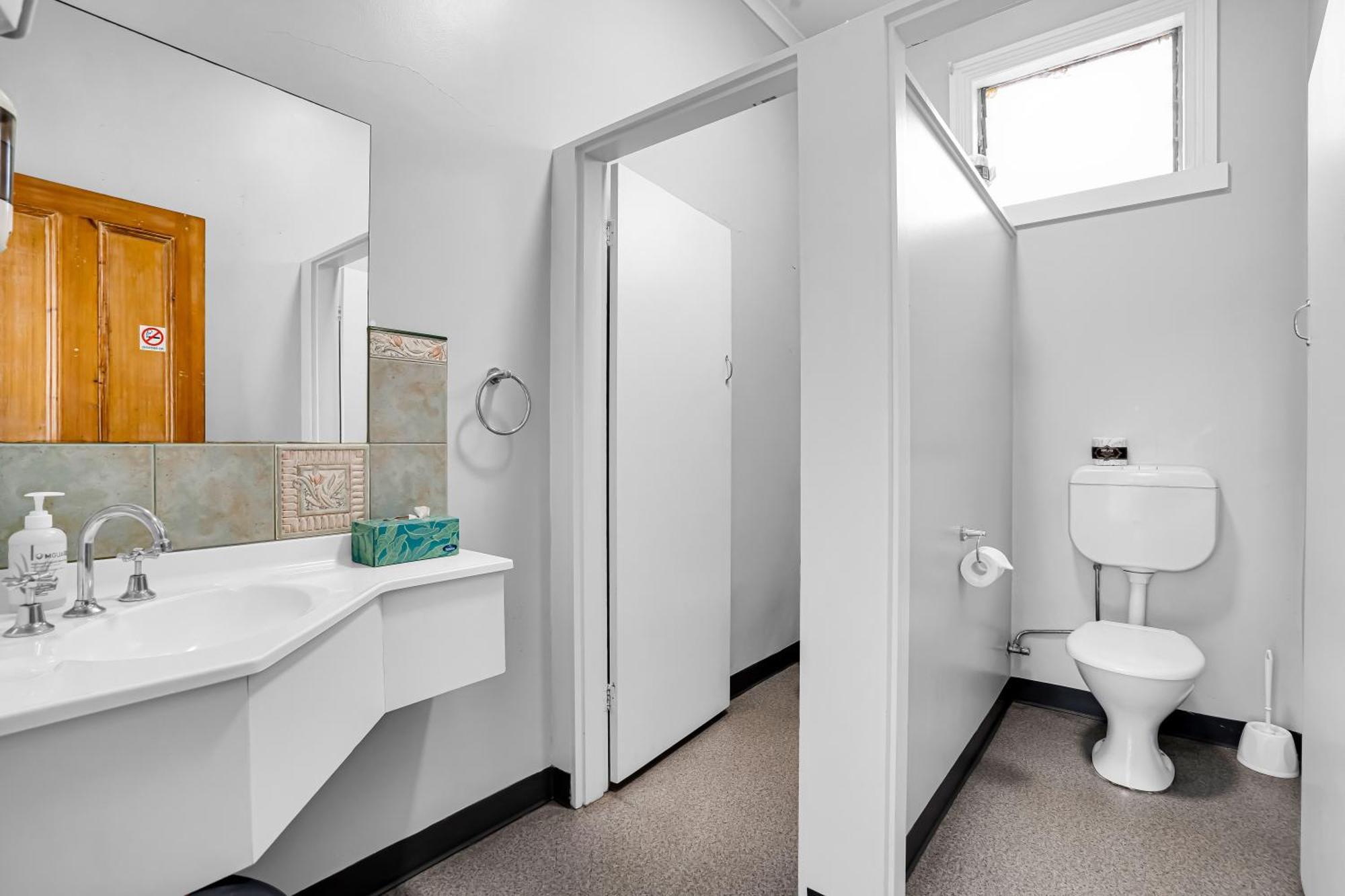Bischoff Hotel Waratah 部屋 写真